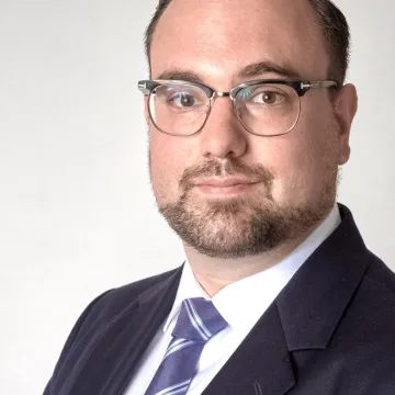 Dr. Oliver Jennissen